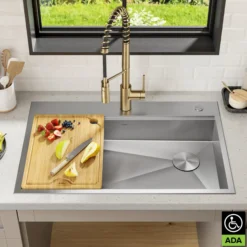 ADA Workstation 33