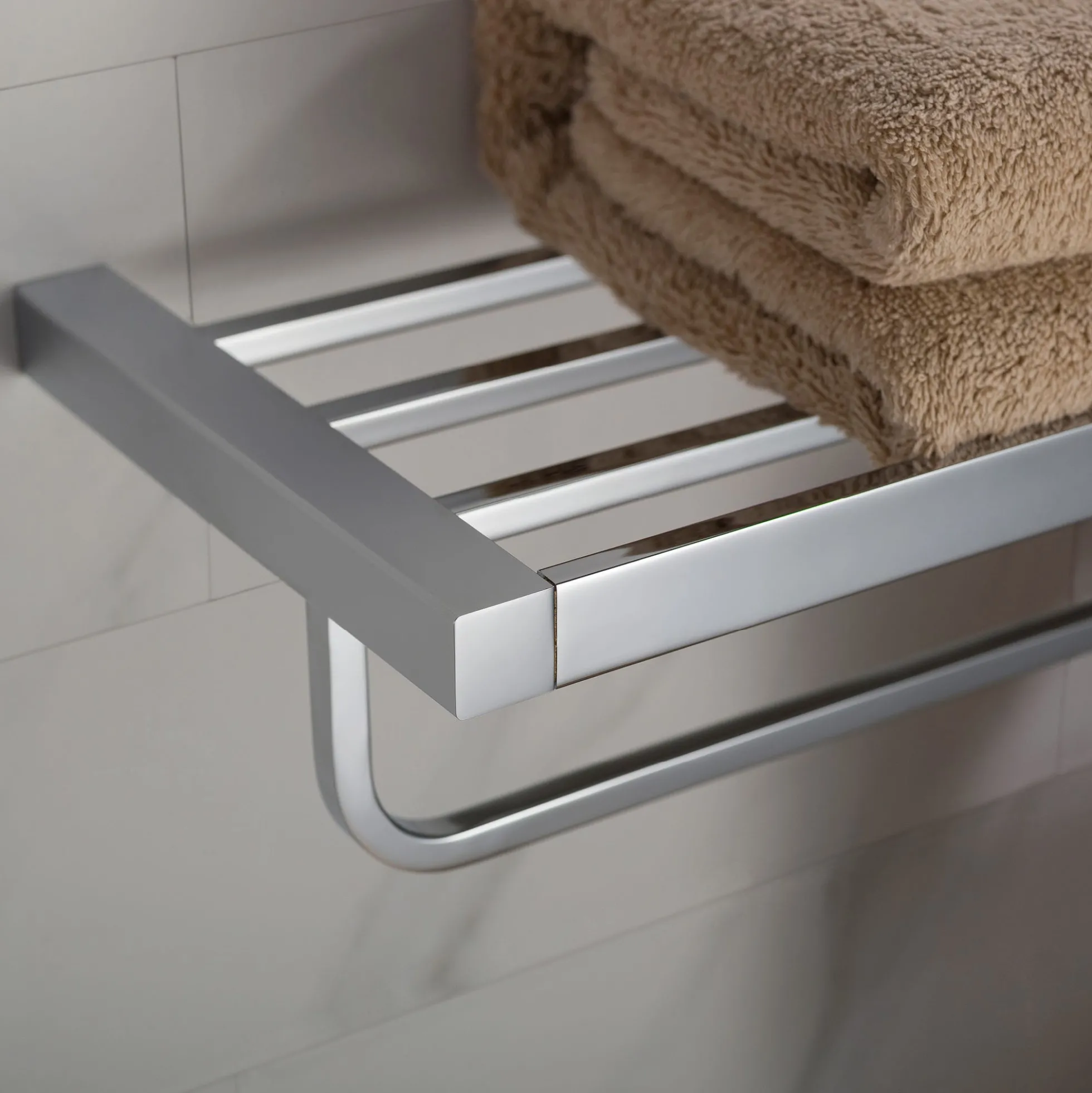 Bathroom Shelf with Towel Bar in Chrome