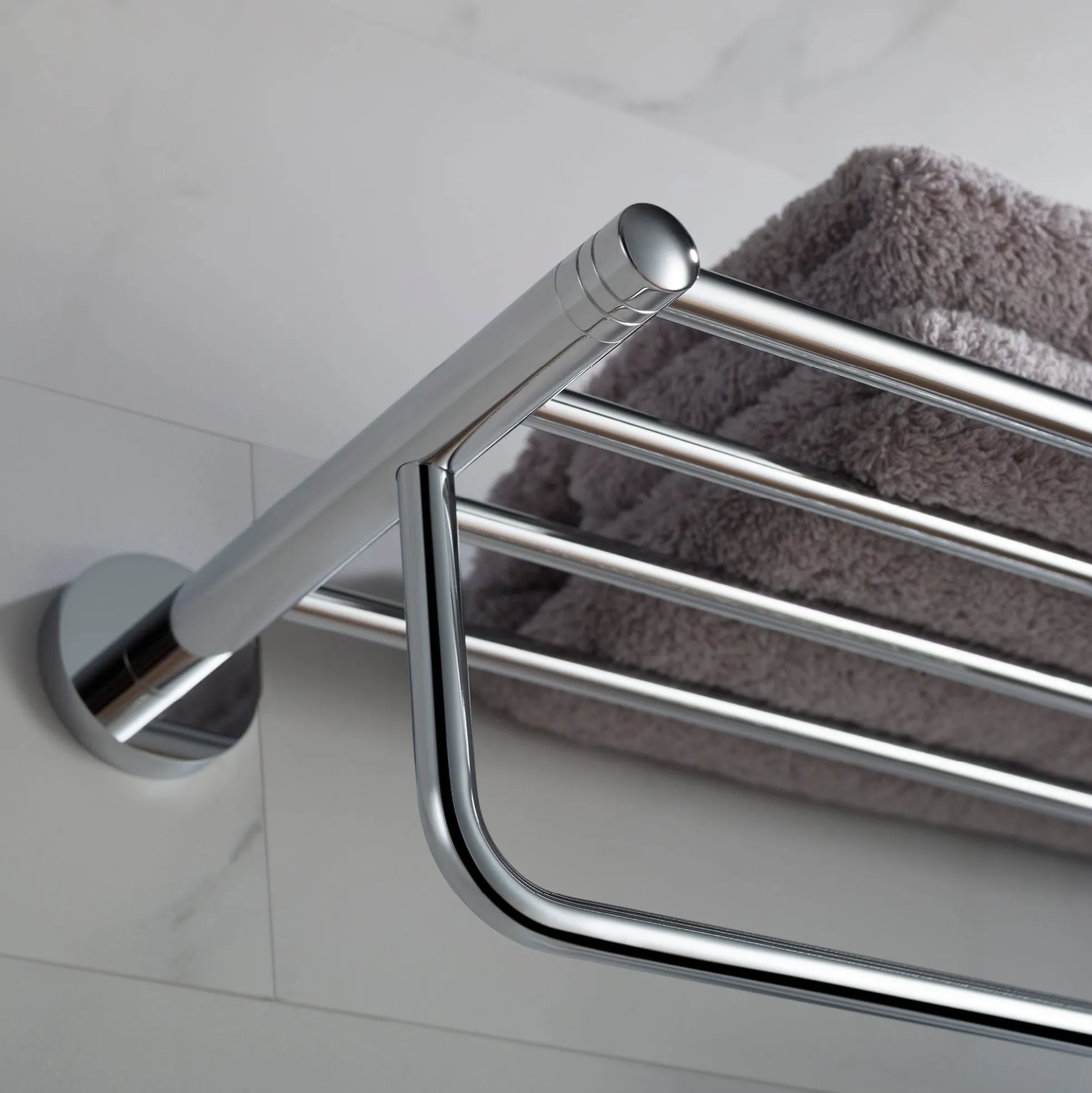Bathroom Shelf with Towel Bar in Chrome