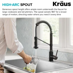 Commercial Style 2-Function Single Handle Pull Down Kitchen Faucet in Matte Black / Black Stainless