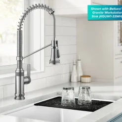 Commercial Style 2-Function Single Handle Pull Down Kitchen Faucet in Spot-Free Stainless Steel