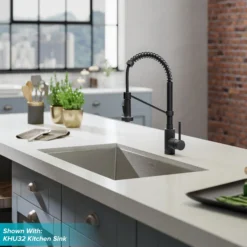 Commercial Style Pull-Down Single Handle 18