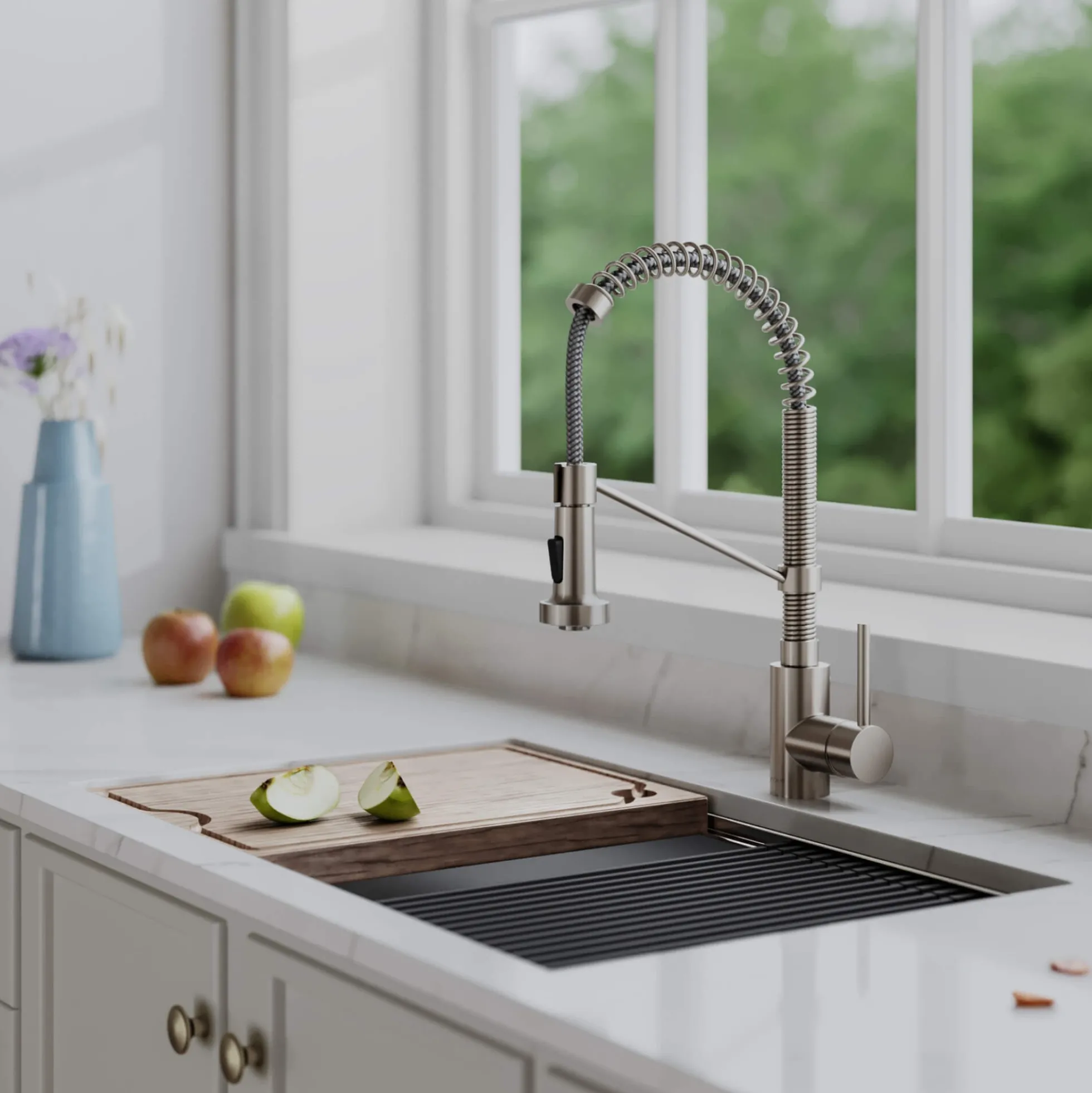 Commercial Style Pull-Down Single Handle 18" Kitchen Faucet in Spot Free Stainless Steel with Soap Dispenser