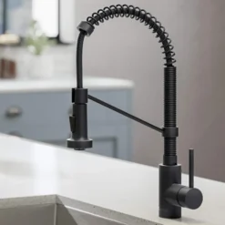 Commercial Style Pull-Down Single Handle 18