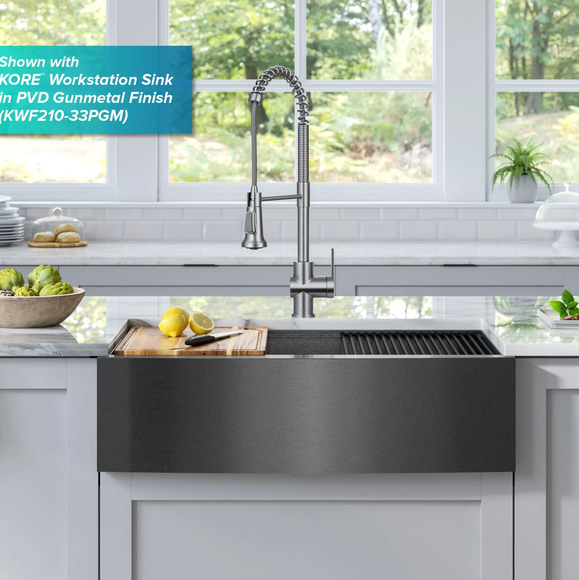 Commercial Style Single Handle Pull Down Kitchen Faucet in Spot Free Stainless Steel