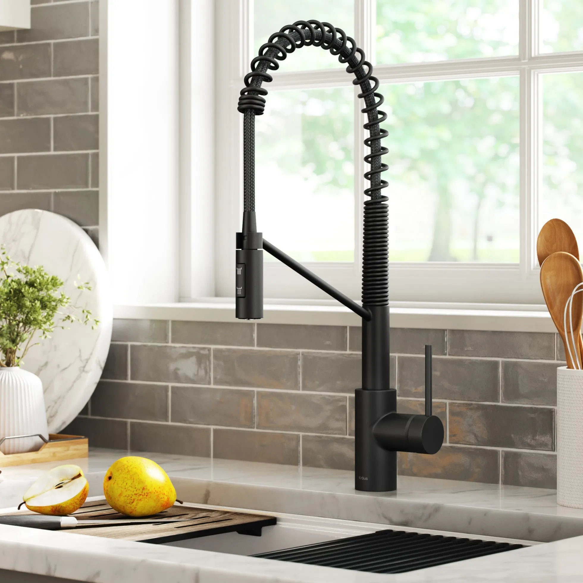 Commercial Style Single Handle Pull Down Kitchen Faucet with QuickDock Top Mount Installation Assembly in Matte Black