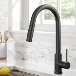 ContemporarySingle-HandleTouch KitchenSink Faucet with Pull Down Sprayer inMatte Black