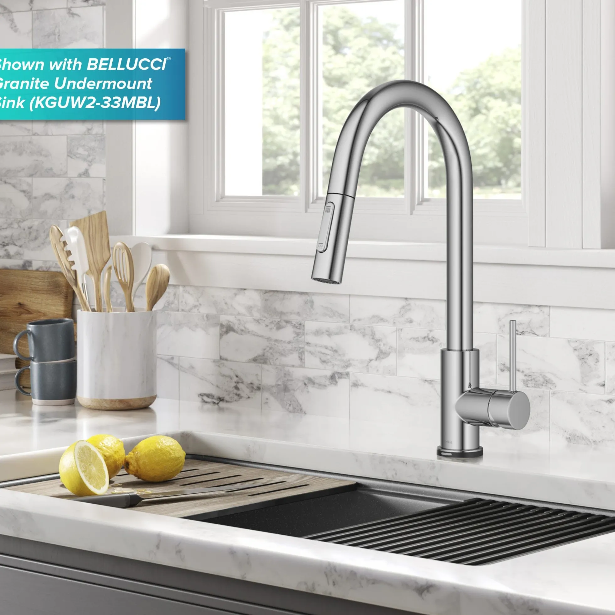 ContemporarySingle-HandleTouch KitchenSink Faucet with Pull Down Sprayerin Chrome