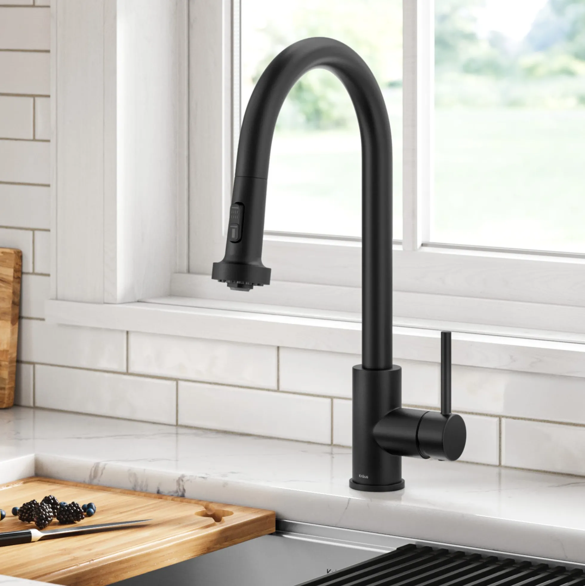2-Function Single Handle Pull Down Kitchen Faucet in Matte Black
