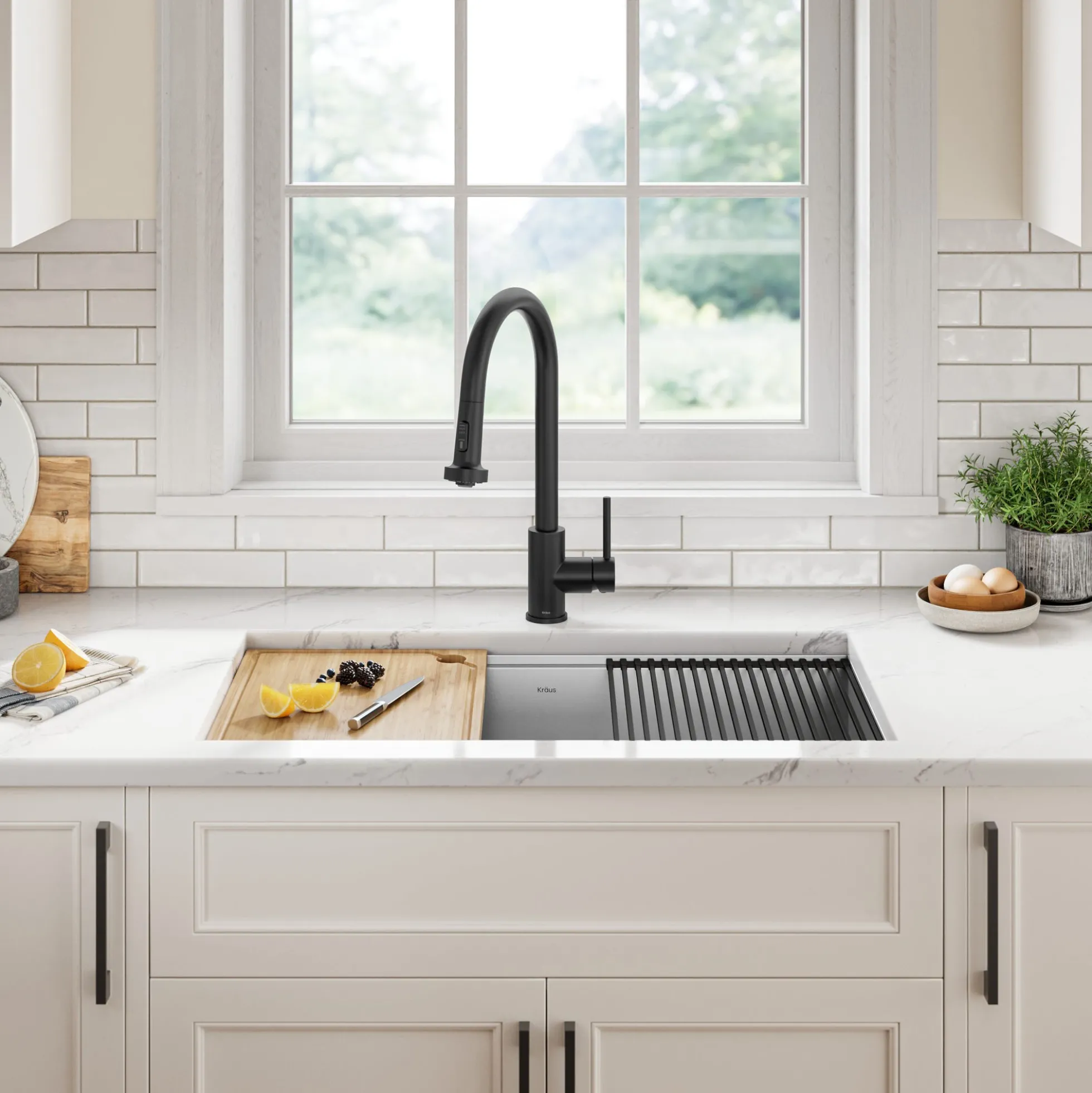 2-Function Single Handle Pull Down Kitchen Faucet in Matte Black