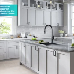 High-Arc Single Handle Pull-Down Kitchen Faucet in Matte Black