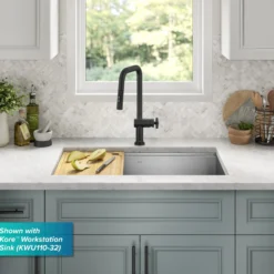 Industrial Pull-Down Single Handle Kitchen Faucet in Matte Black