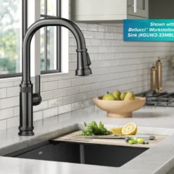 Industrial Pull-Down Single Handle Kitchen Faucet in Spot-Free Black Stainless Steel