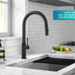 Modern Industrial Pull-Down Single Handle Kitchen Faucet in Matte Black