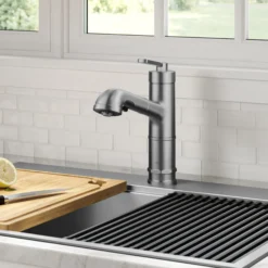 Pull-Out Single Handle Kitchen Faucet in Spot-Free Stainless Steel