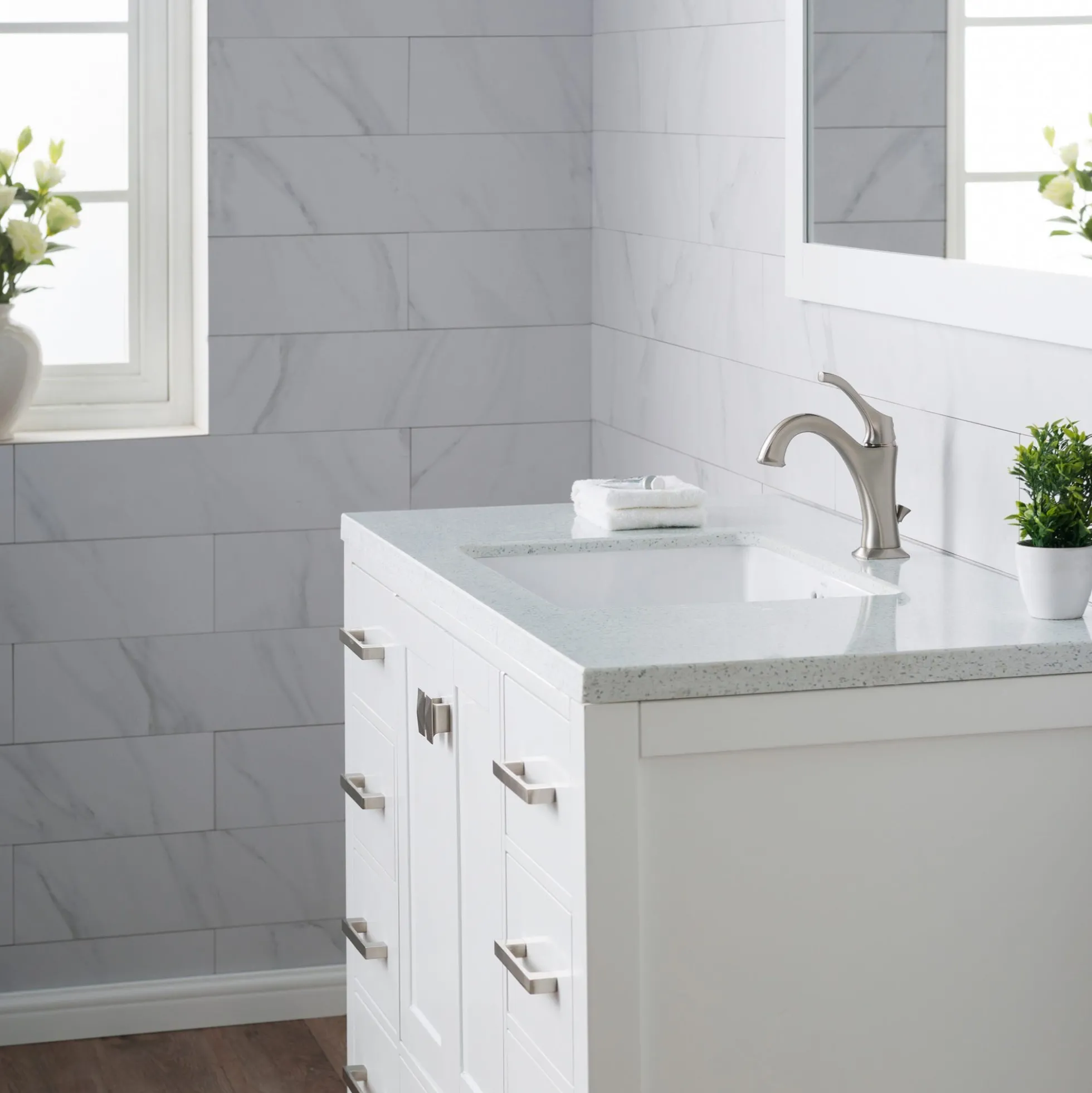 23" RectangularPorcelain CeramicUndermountBathroom Sinkin Whitewith OverflowDrain
