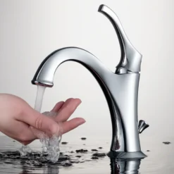 Single Handle Basin Bathroom Faucet with Lift Rod Drain and Deck Plate in Chrome
