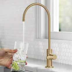 Single Handle Drinking Water Filter Faucet for Reverse Osmosis or Water Filtration System in Brushed Brass