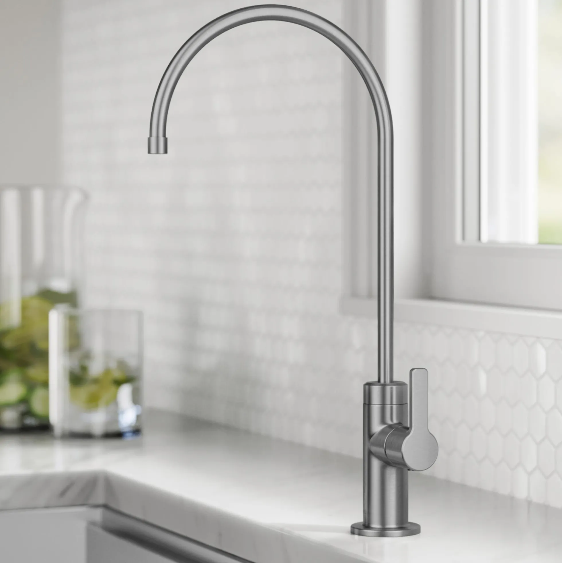 Single Handle Drinking Water Filter Faucet for Reverse Osmosis or Water Filtration System in Spot-Free Stainless Steel