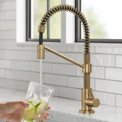 Single Handle Drinking Water Filter Faucet for Reverse Osmosis or Water Filtration System in Brushed Brass