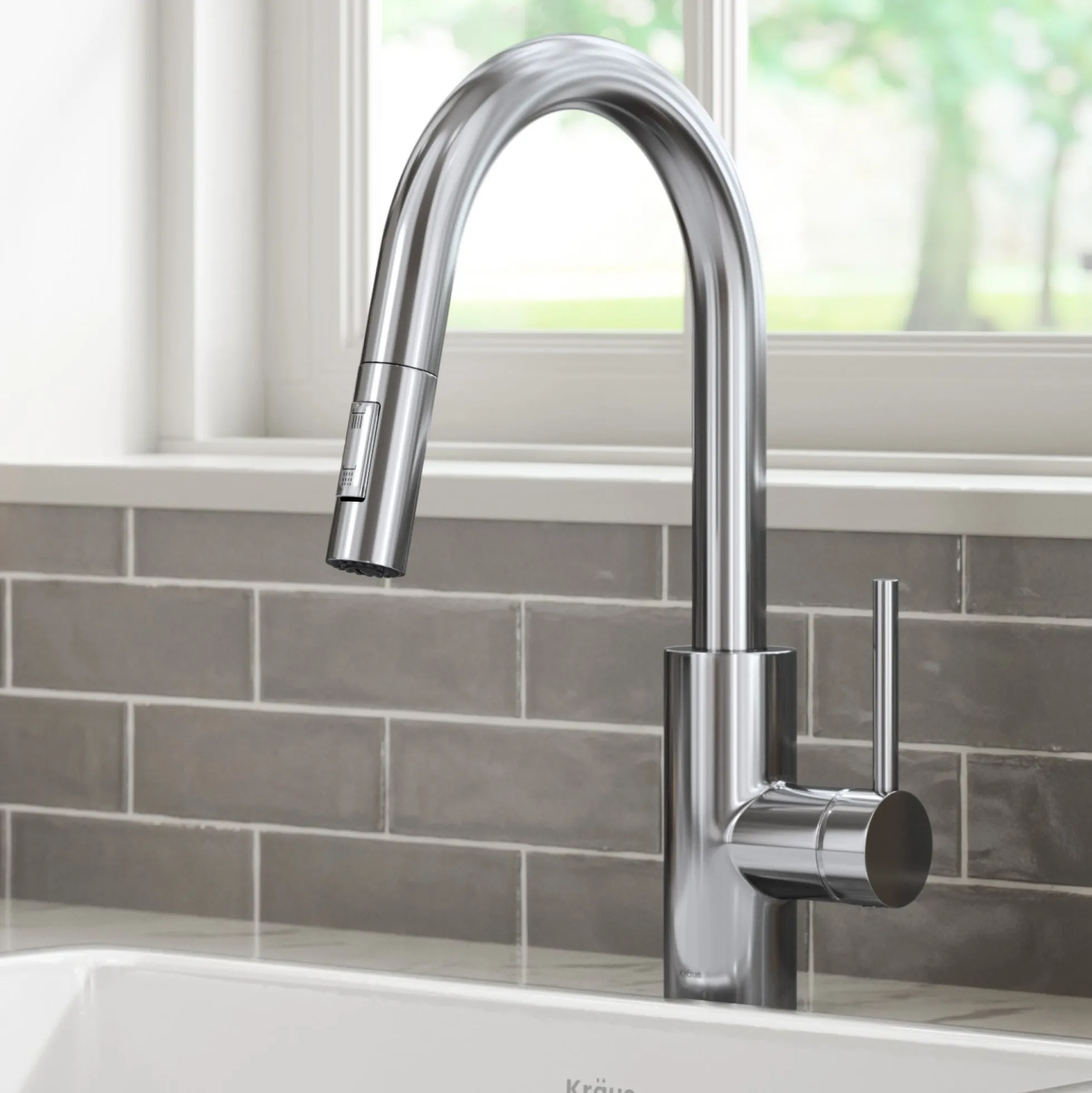 Single Handle Pull Down Kitchen Faucet with QuickDock Top Mount Installation Assembly in Chrome