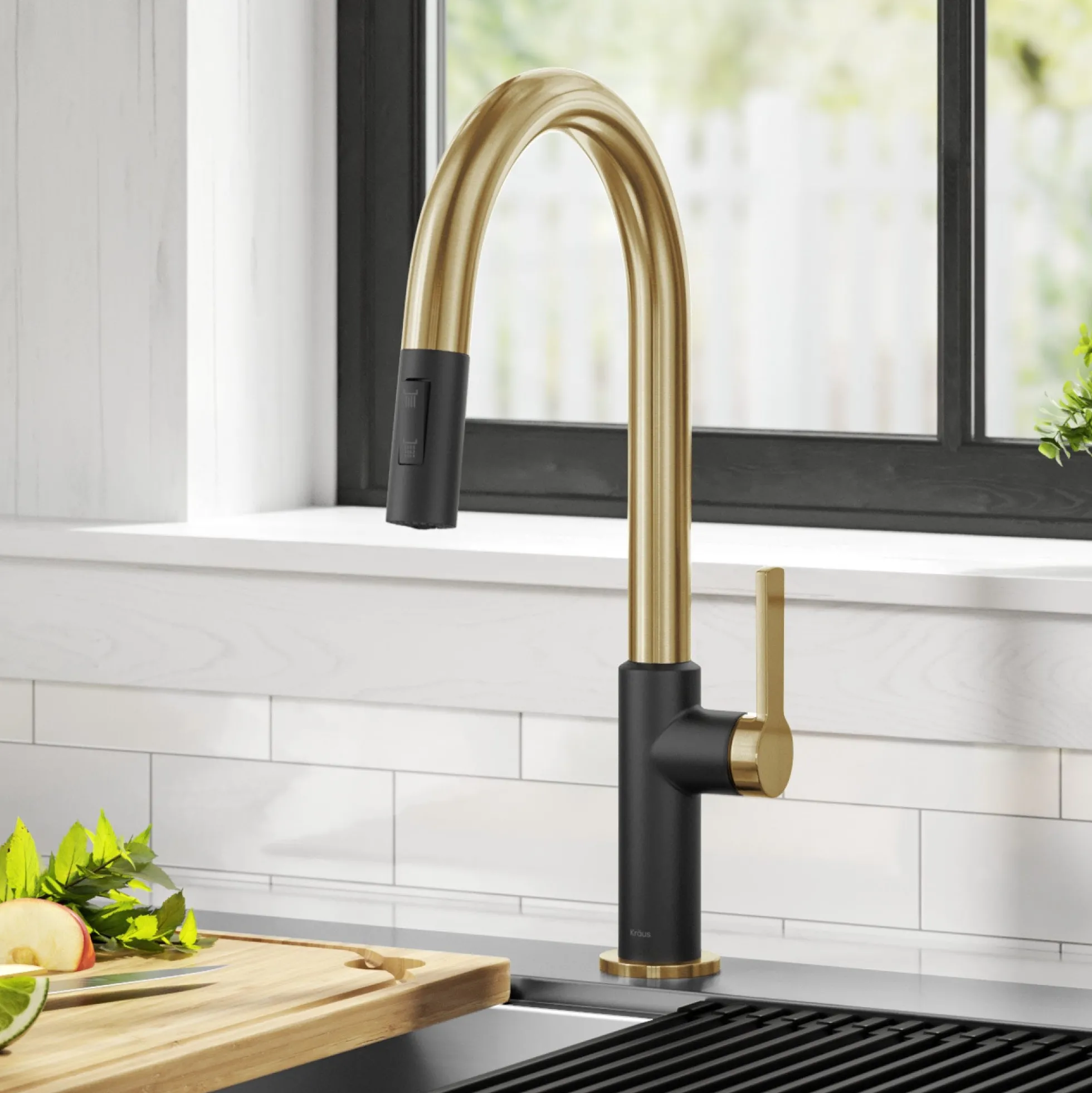 Single Handle Pull Down Kitchen Faucet in Spot-Free Brushed Brass / Matte Black