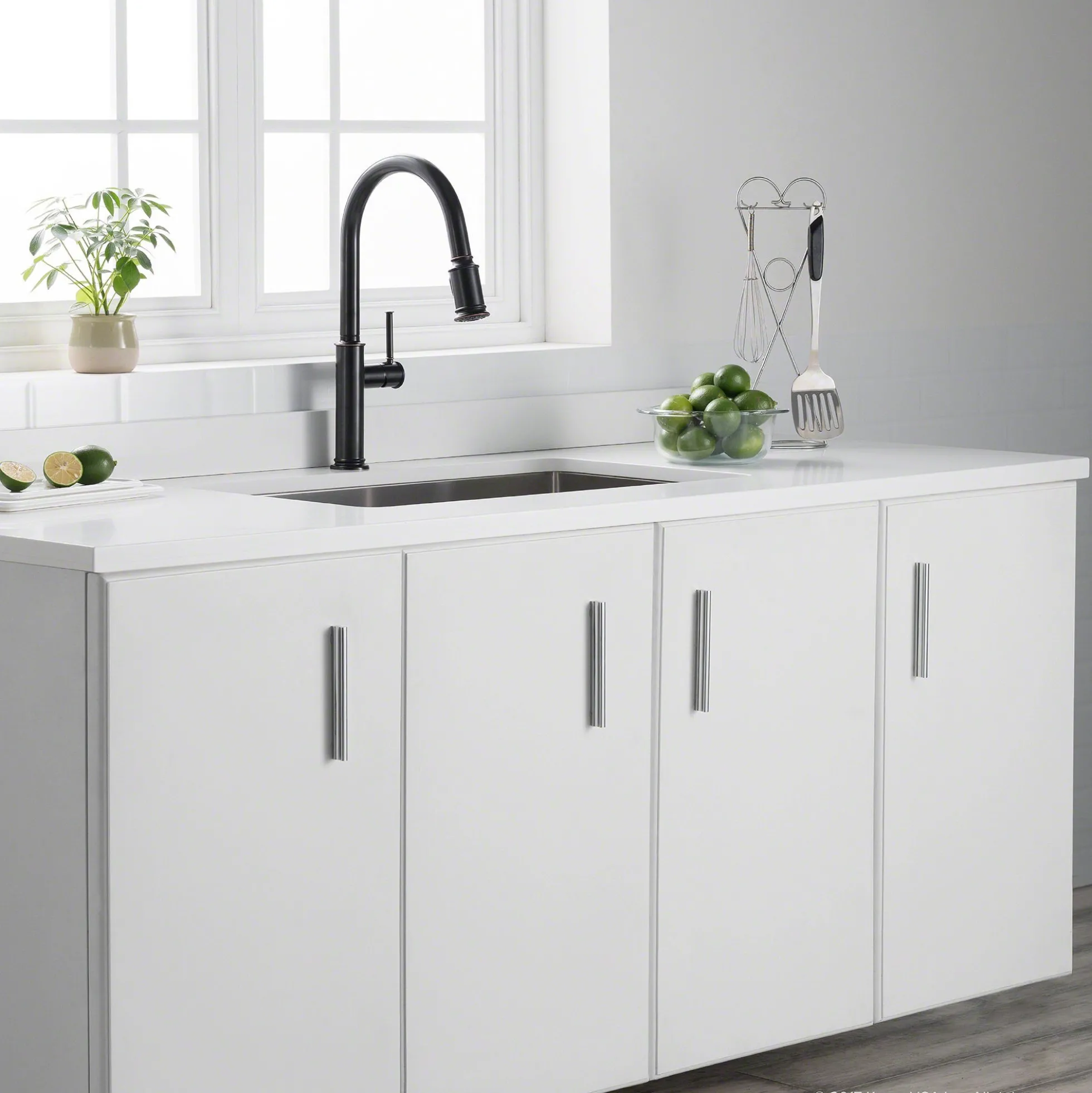 Single Handle Pull-Down Kitchen Faucet in Oil Rubbed Bronze