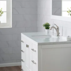 17" Square Porcelain CeramicUndermountBathroom Sinkin Whitewith OverflowDrain