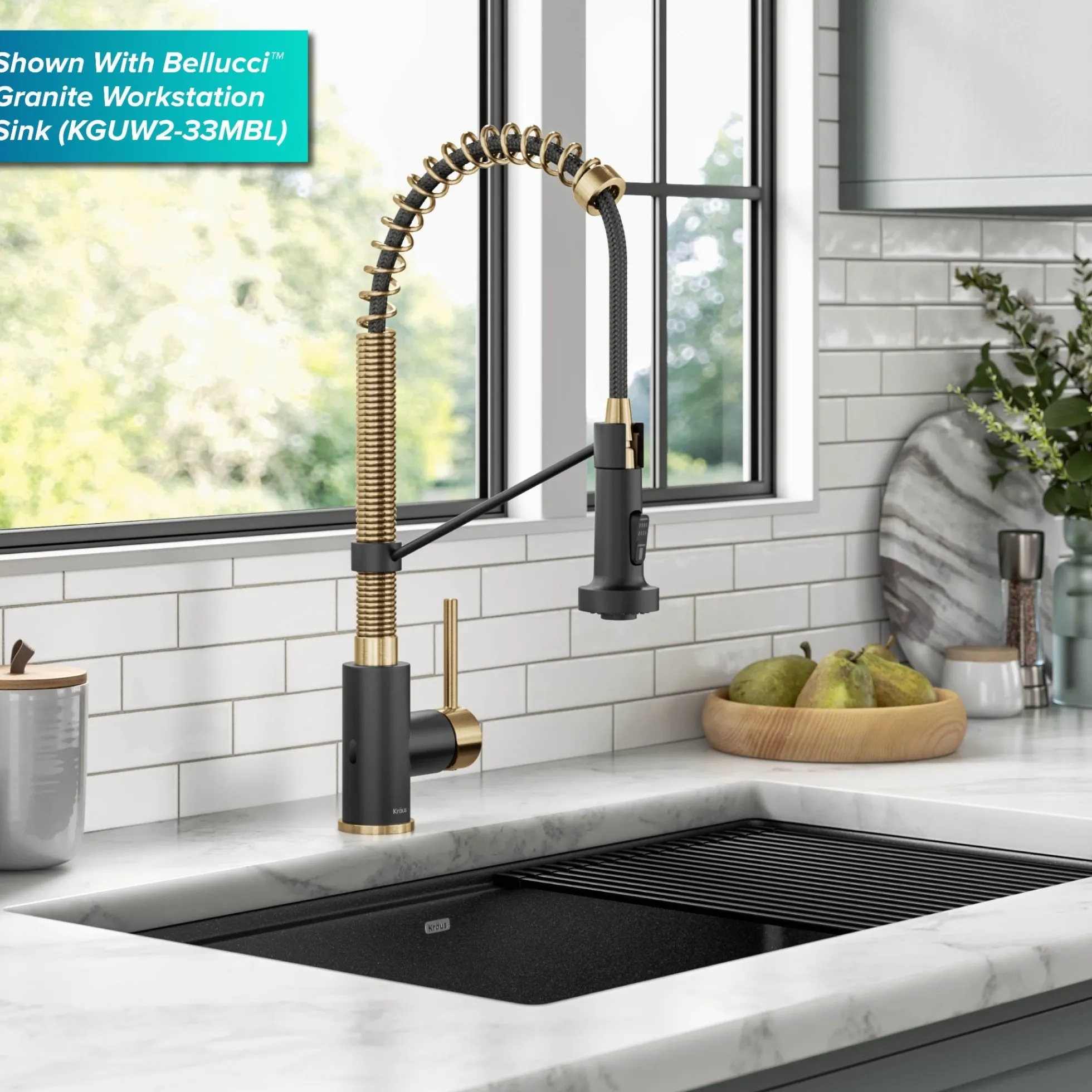 Touchless Sensor Commercial Style 2-Function Single Handle Pull-Down Kitchen Faucet in Brushed Brass / Matte Black