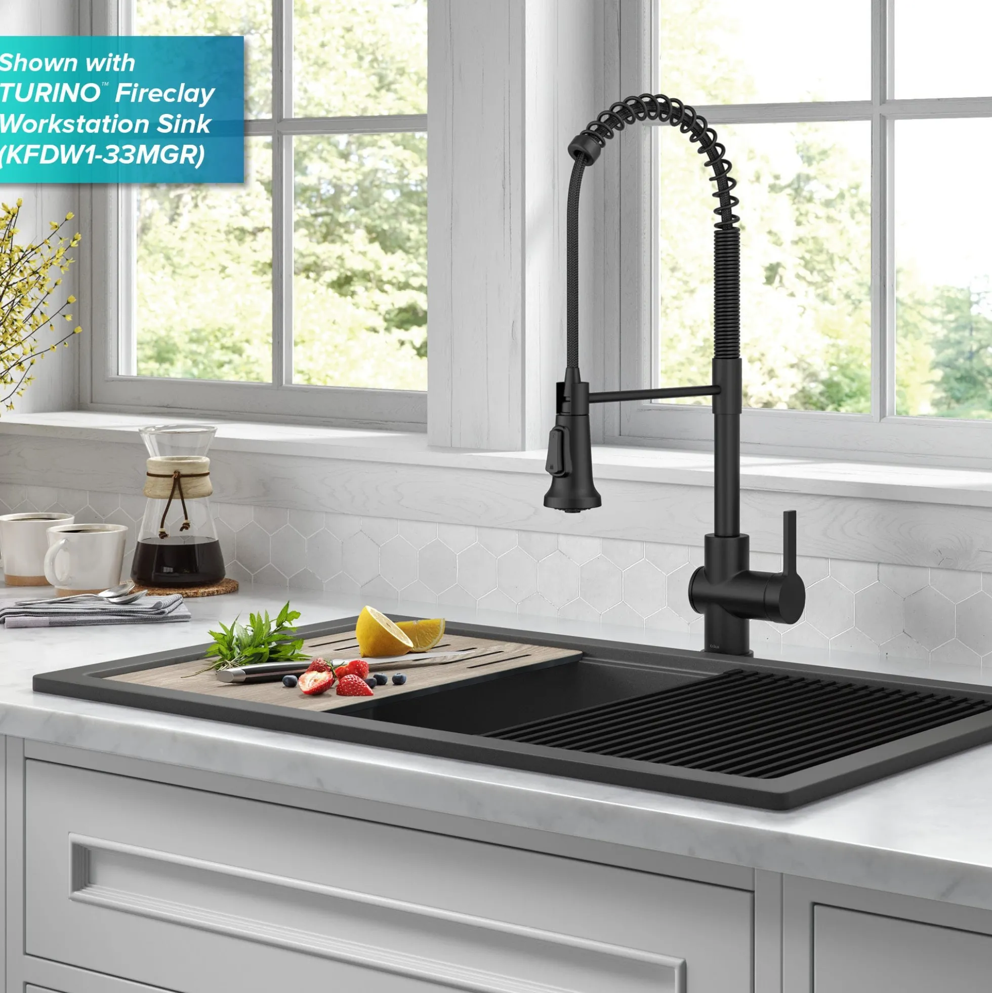 Touchless Sensor Commercial Single Handle Pull Down Kitchen Faucet in Matte Black