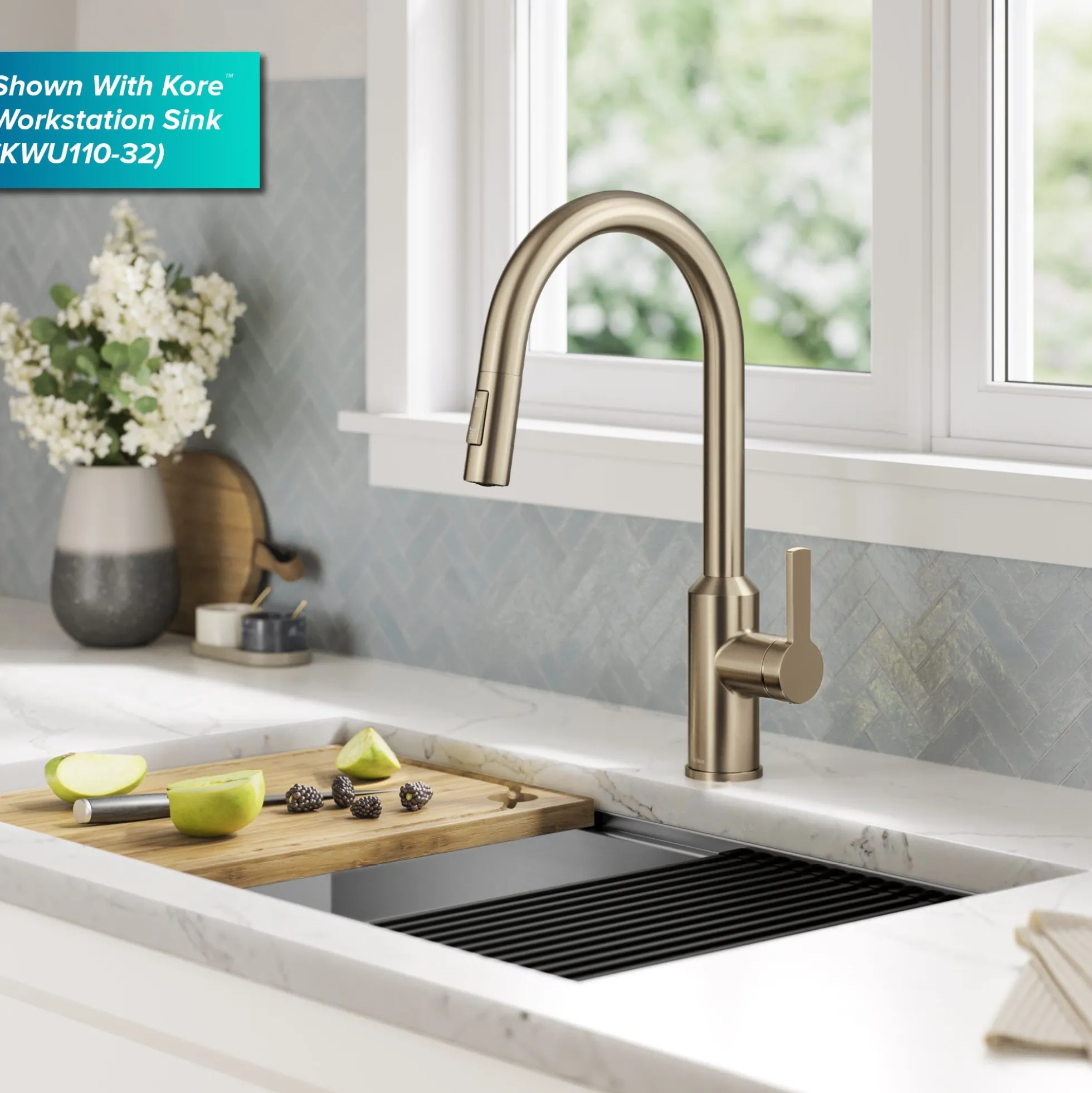 Touchless Sensor Pull-Down Single Handle Kitchen Faucet in Spot-Free Antique Champagne Bronze