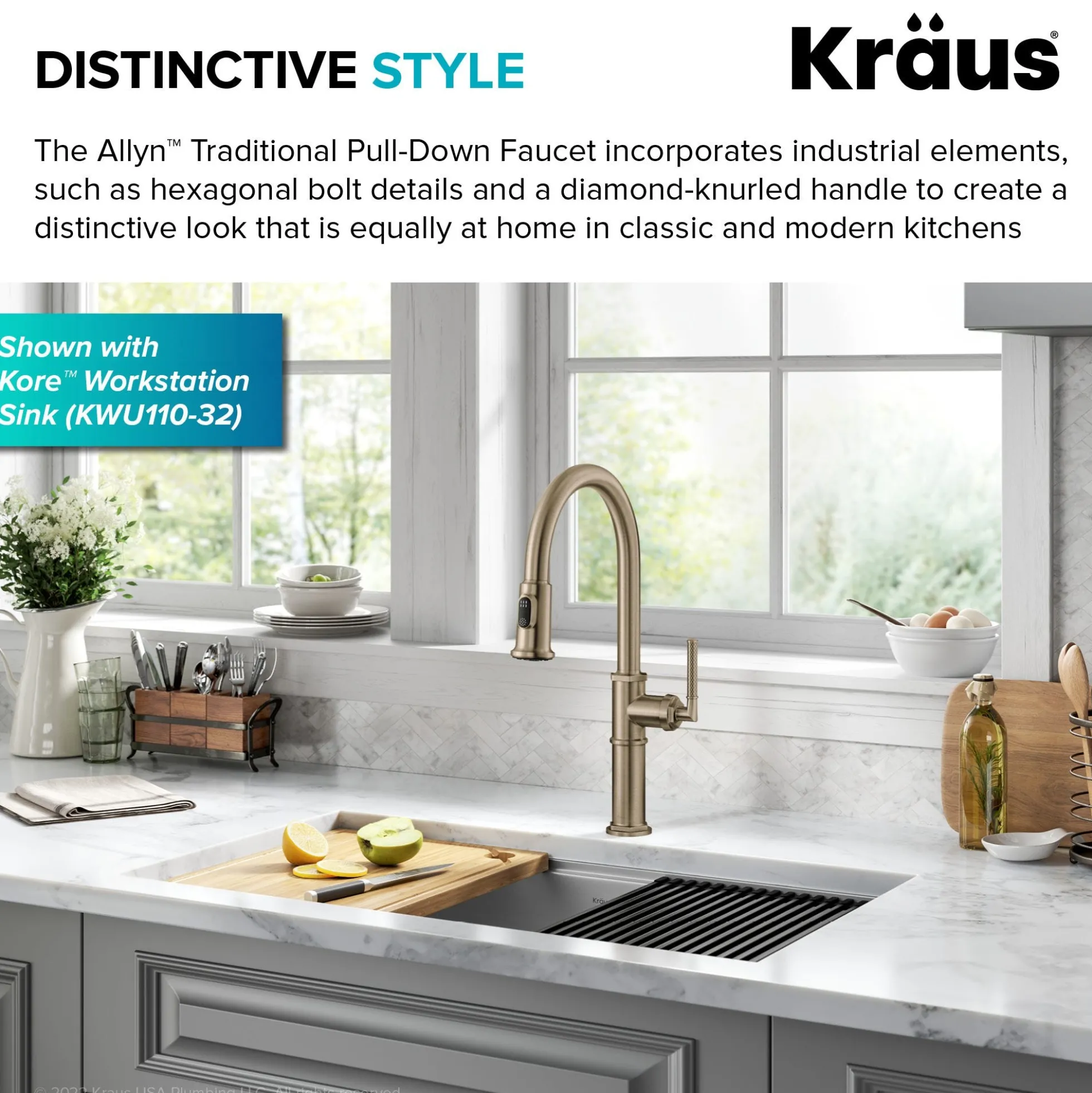 Traditional Industrial Pull-Down Single Handle Kitchen Faucet in Brushed Gold