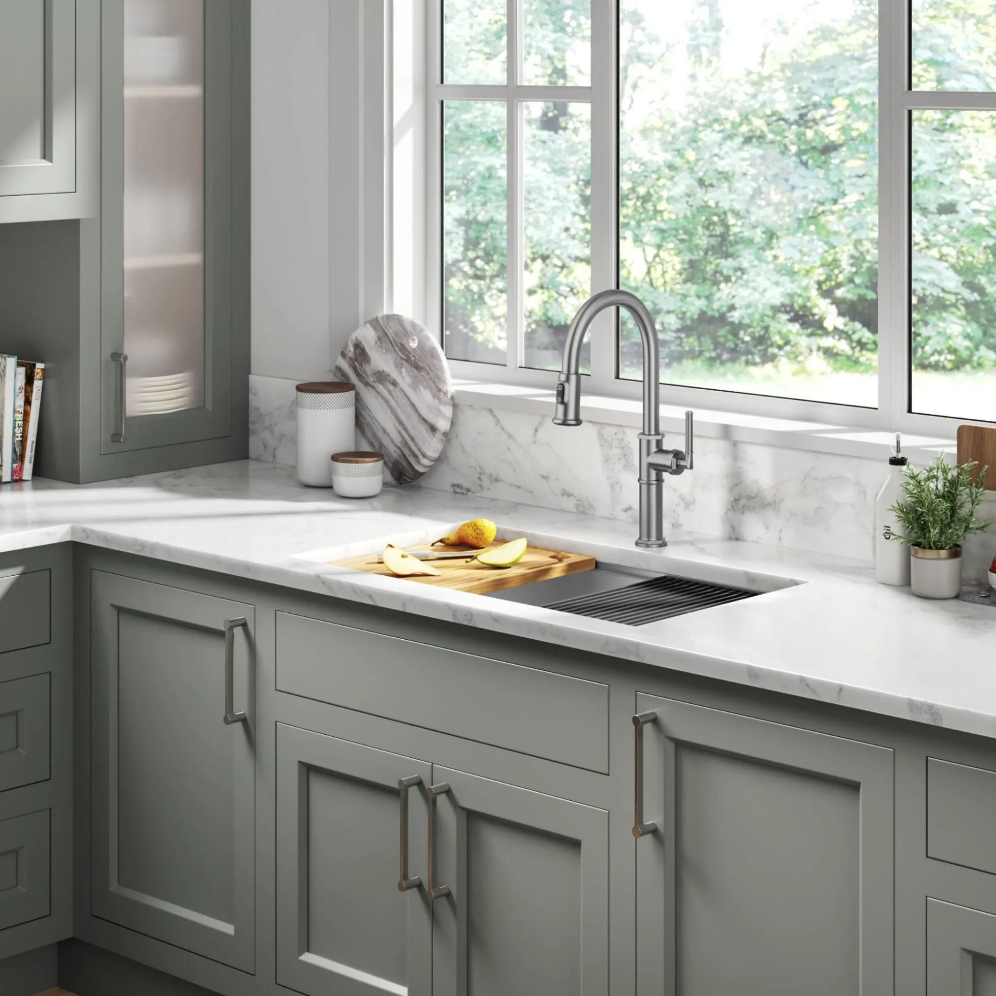 Traditional Industrial Pull-Down Single Handle Kitchen Faucet in Spot-Free Stainless Steel