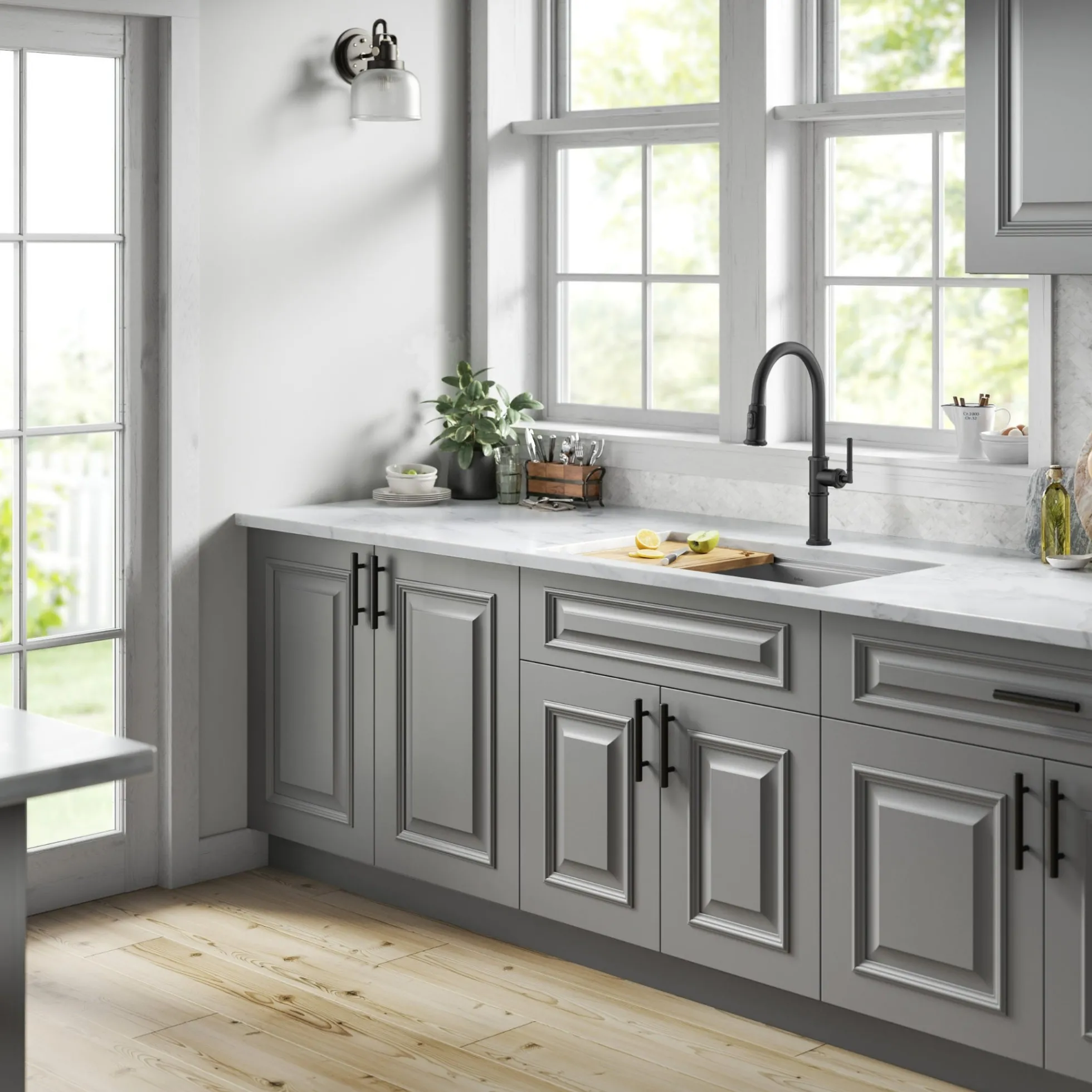 Traditional Industrial Pull-Down Single Handle Kitchen Faucet in Matte Black