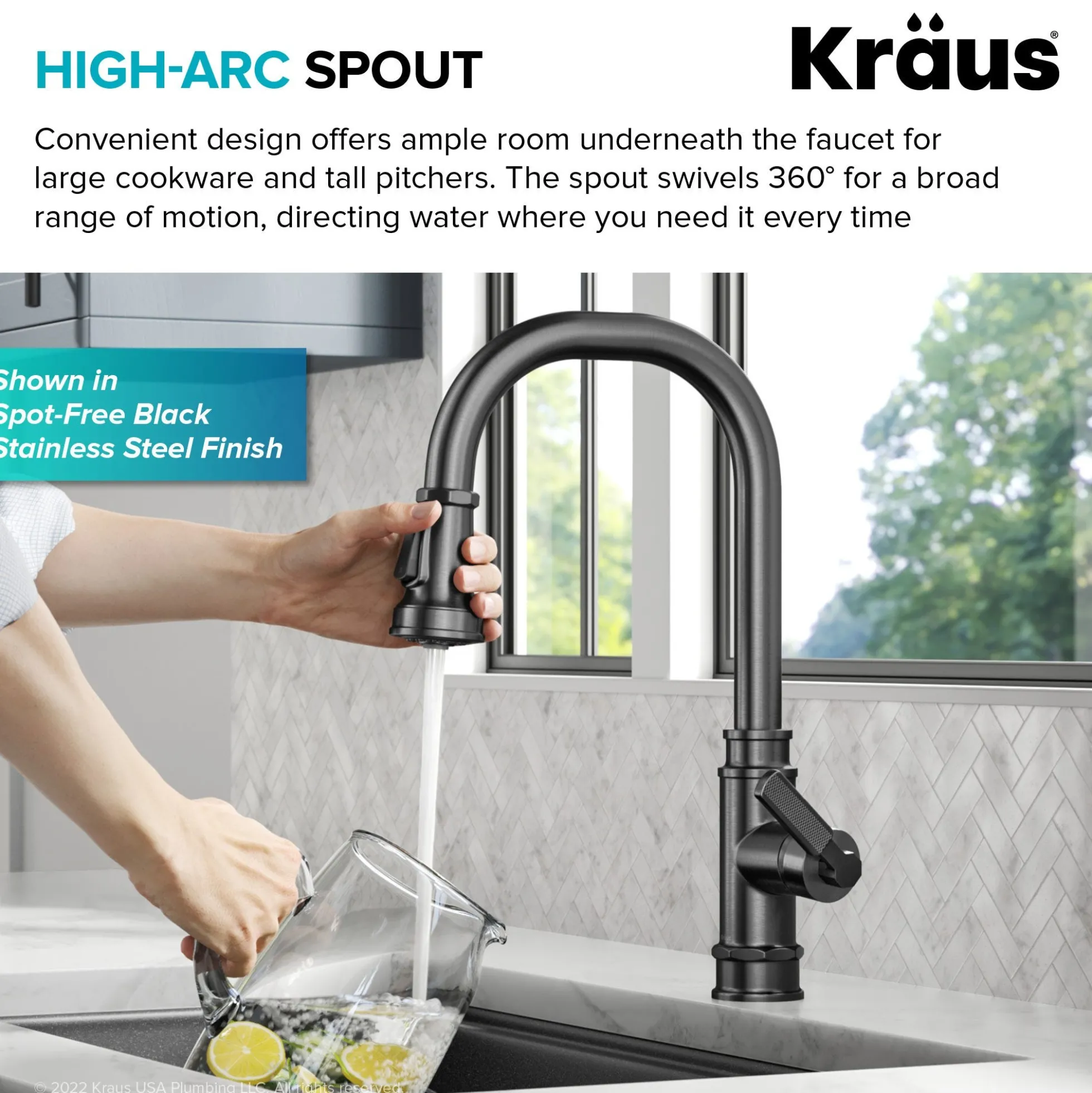 Transitional Industrial Pull-Down Single Handle Kitchen Faucet in Chrome