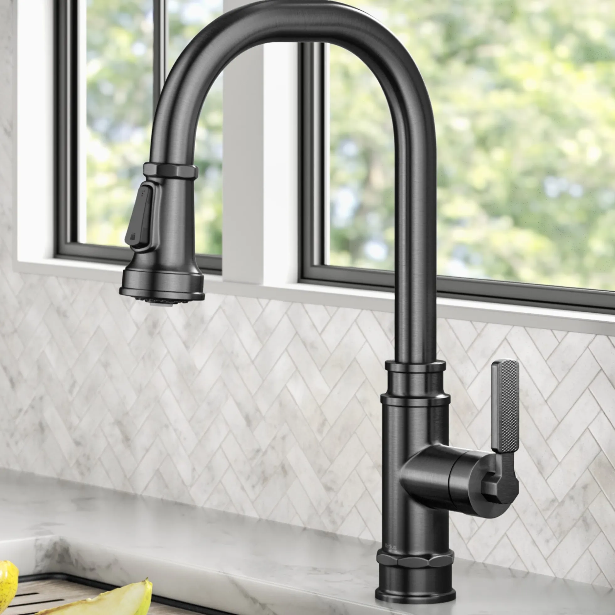 Transitional Industrial Pull-Down Single Handle Kitchen Faucet in Spot-Free Black Stainless Steel