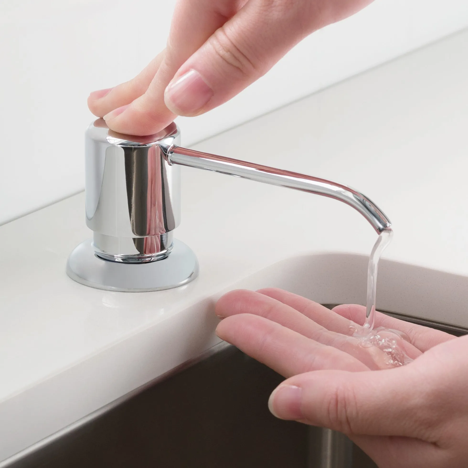 23" Undermount Kitchen Sink w/ Bolden Commercial Pull-Down Faucet and Soap Dispenser in Chrome