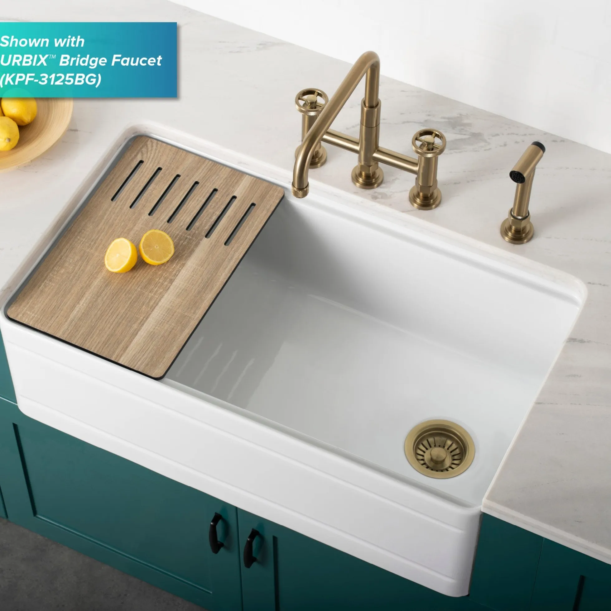 Workstation 33" Reversible Apron Front Farmhouse Fireclay Single Bowl Kitchen Sink in Gloss White